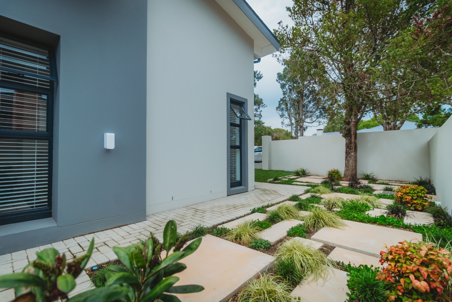 3 Bedroom Property for Sale in Heatherlands Western Cape